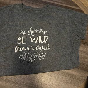 Be Wild flower child tee
